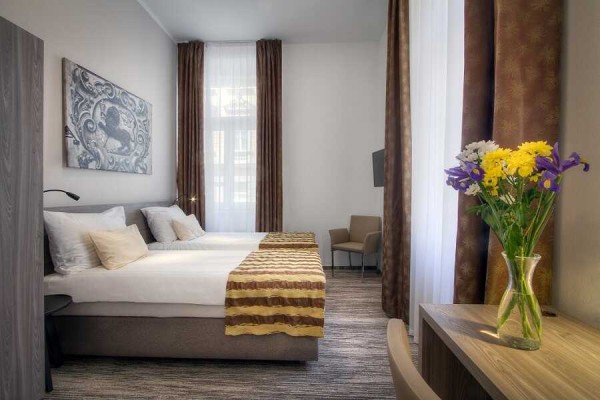 Hotel Páv - dvoulůžkový pokoj | Small Charming Hotels