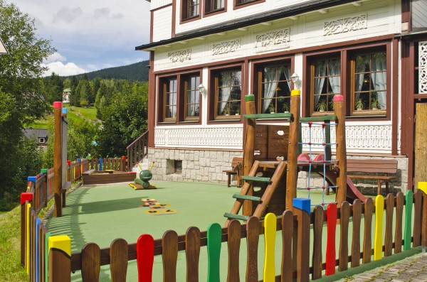 Hotel Start Špindlerův Mlýn - dětské hřiště | Small Charming Hotels